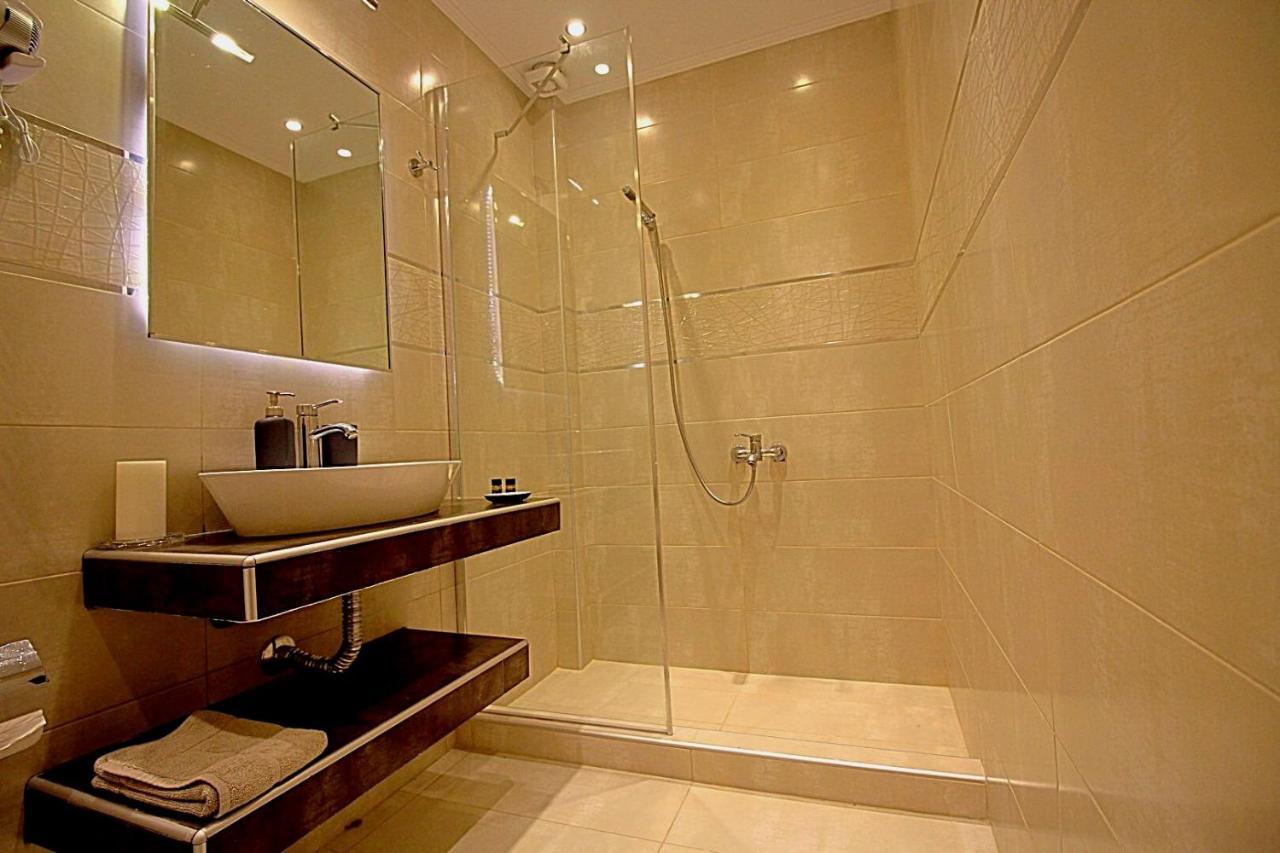 Sky Rays Luxury Apartments Нікіті Екстер'єр фото