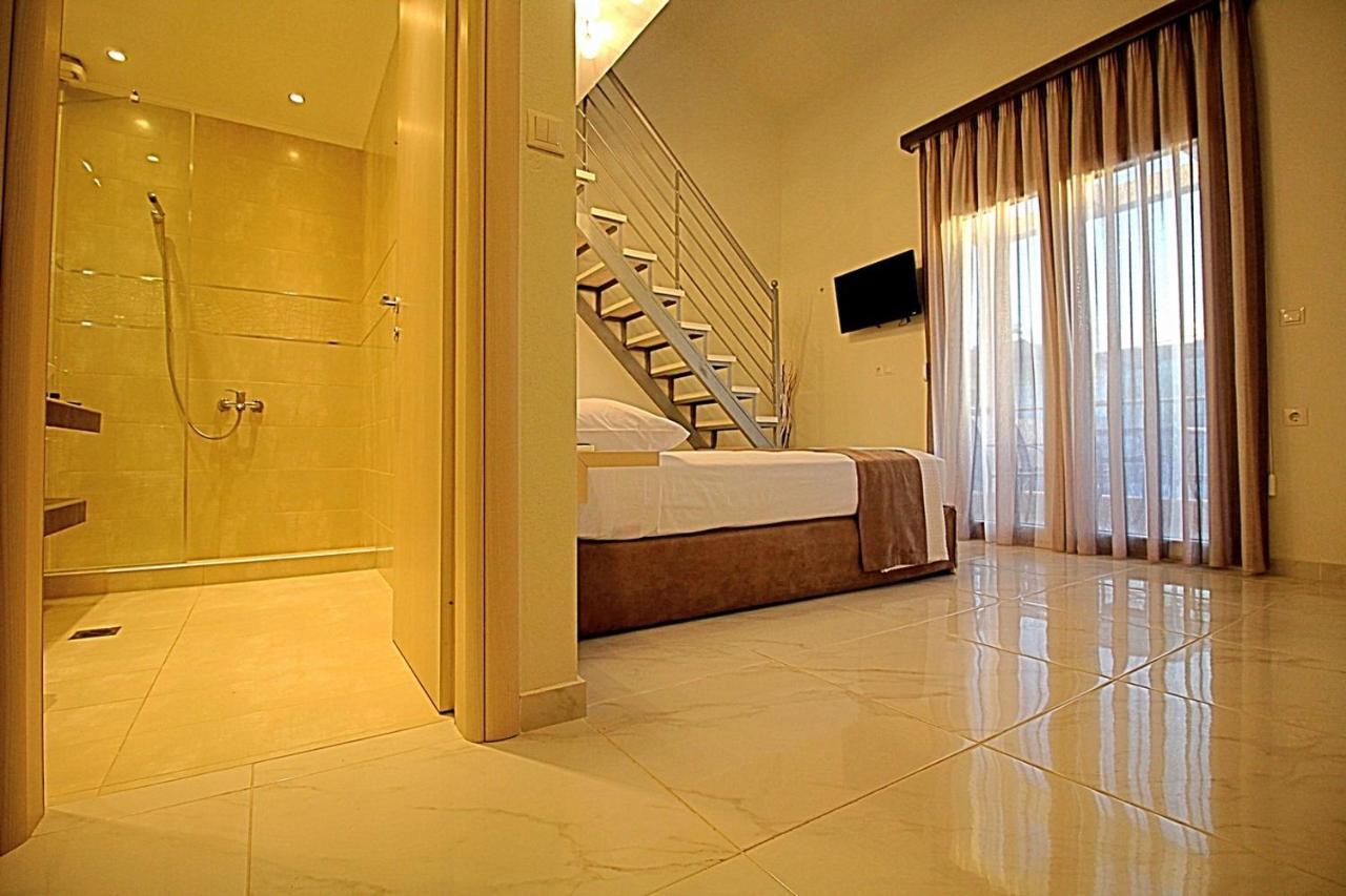 Sky Rays Luxury Apartments Нікіті Екстер'єр фото