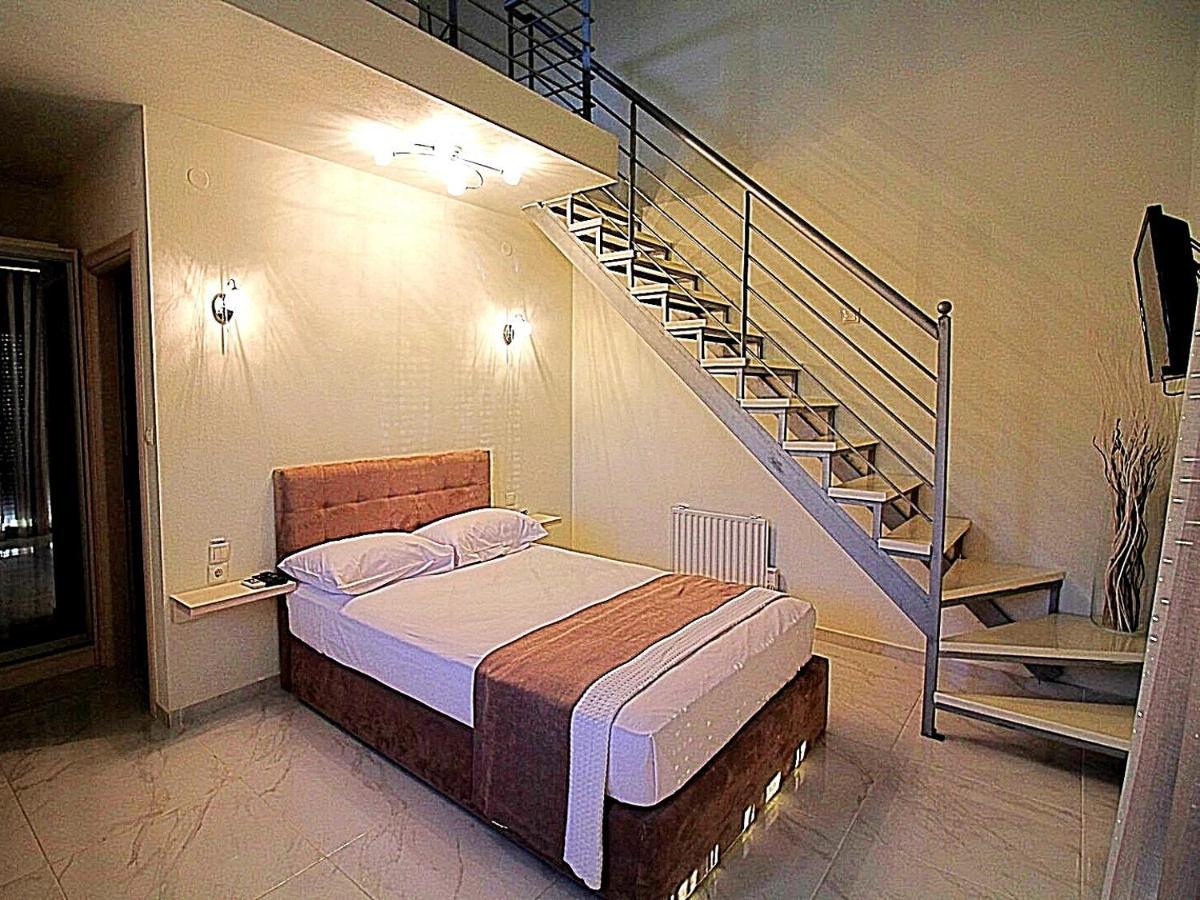 Sky Rays Luxury Apartments Нікіті Екстер'єр фото