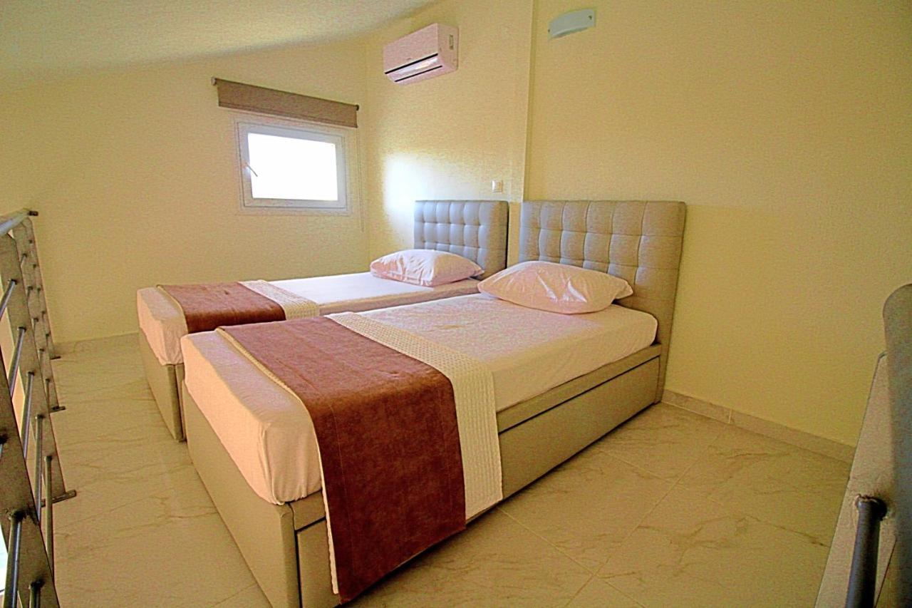 Sky Rays Luxury Apartments Нікіті Екстер'єр фото